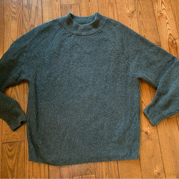 Womens gap mock neck sweater - medium - Picture 3 of 5